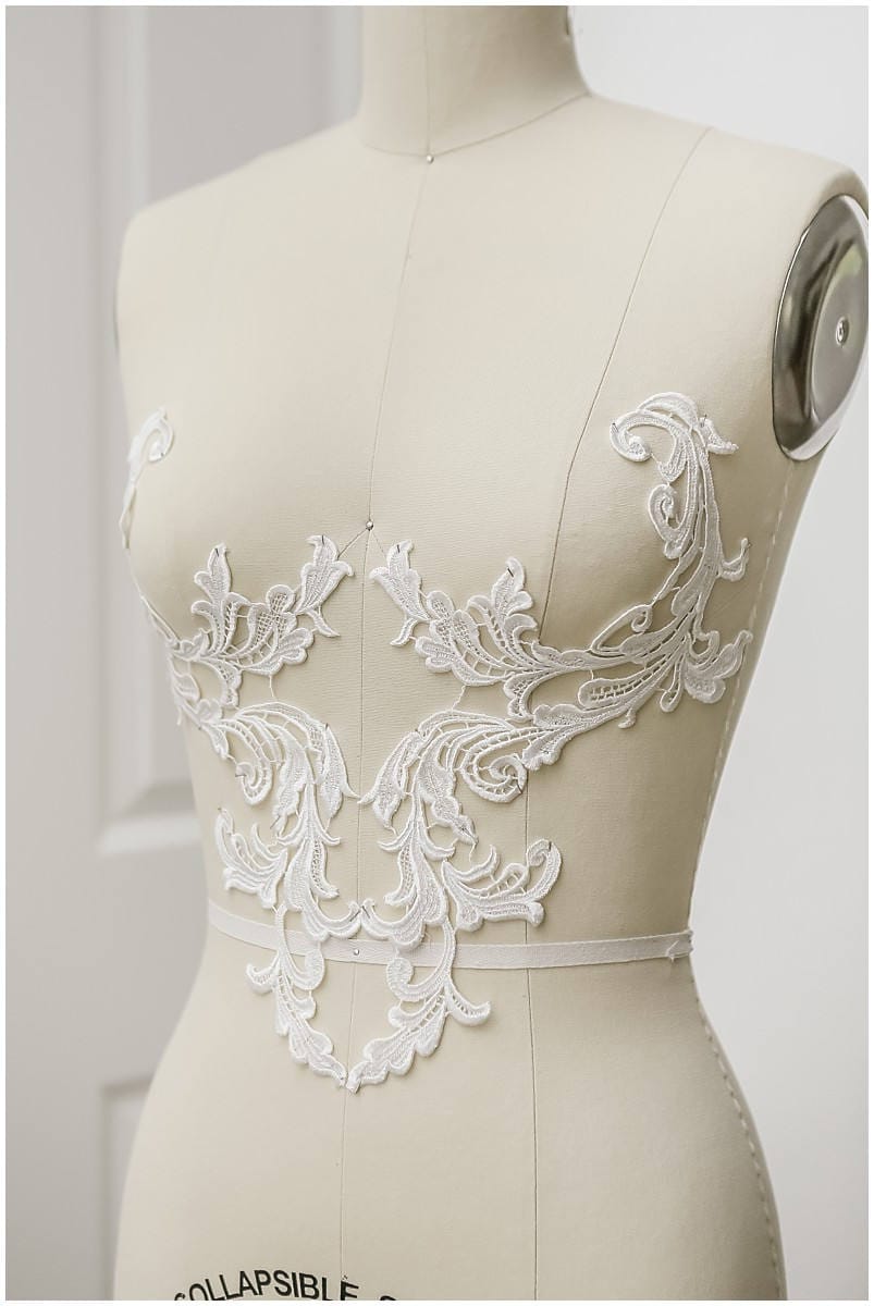Water soluble lace applique, guipure flower applique, lace flower, lace patch, bridal dress applique, wedding dress lace flower// A17-022