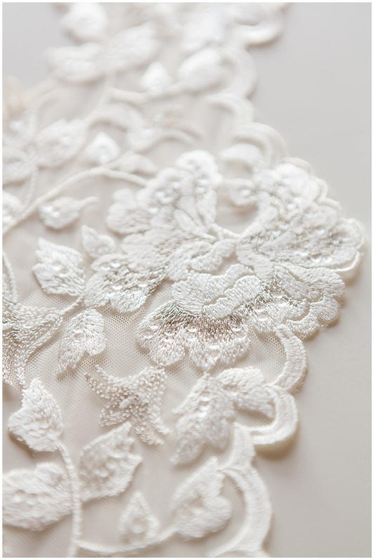 2x 1yds wide mirrored lace trim/ Ivory silver lace trim/ Floral lace trim/ Bridal dress lace trim/ Veil trim// T17-028