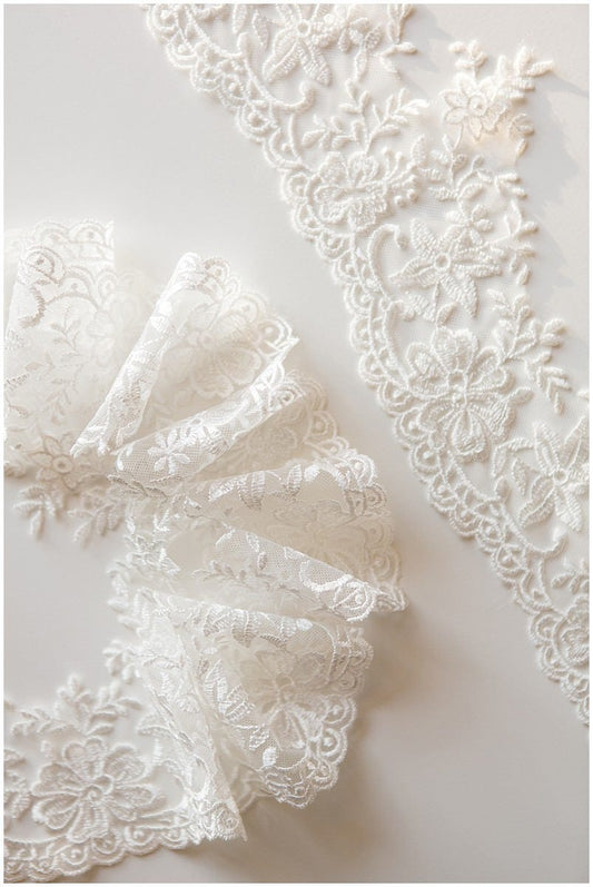 Very soft floral lace trim/ embroidered lace trim/ bridal trim/ floral lace trim// T17-032