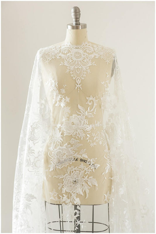 Rosenblüte BrautSpitze Stoff, sehr weicher Stickmuster Hochzeit Spitzenstoff, florales Spitzendesign, Hochzeitskleid Spitzenstoff, Schleierspitze// L17-098
