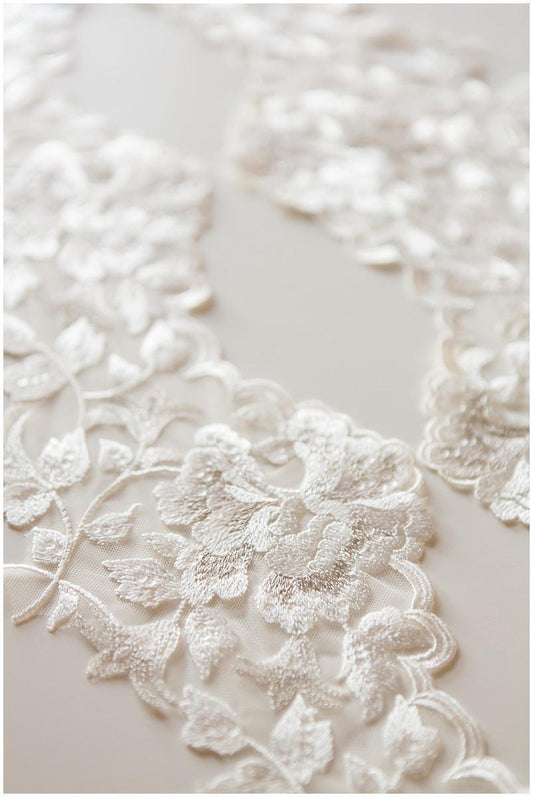 2x 1yds wide mirrored lace trim/ Ivory silver lace trim/ Floral lace trim/ Bridal dress lace trim/ Veil trim// T17-028