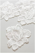4pcs. 3D lace flower patch/ 3D flower lace applique/ wedding dress applique/ bridal dress applique// A17-119