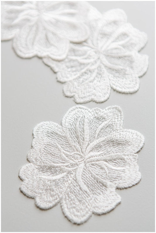 6pcs. 3D lace flowers for sewing on/ 3D flower lace applique/ wedding dress applique/ bridal applique// A17-121 