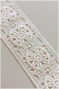 Beautiful guipure lace trim/ off-white lace trim/ bridal lace trim/ lace veil/ boho crocheted bridal lace trim// T17-033