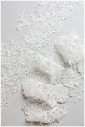 Romantic off-white lace trim/ floral bridal lace/ bridal lace trim/ veil lace trim/ wedding dress lace// T17-039