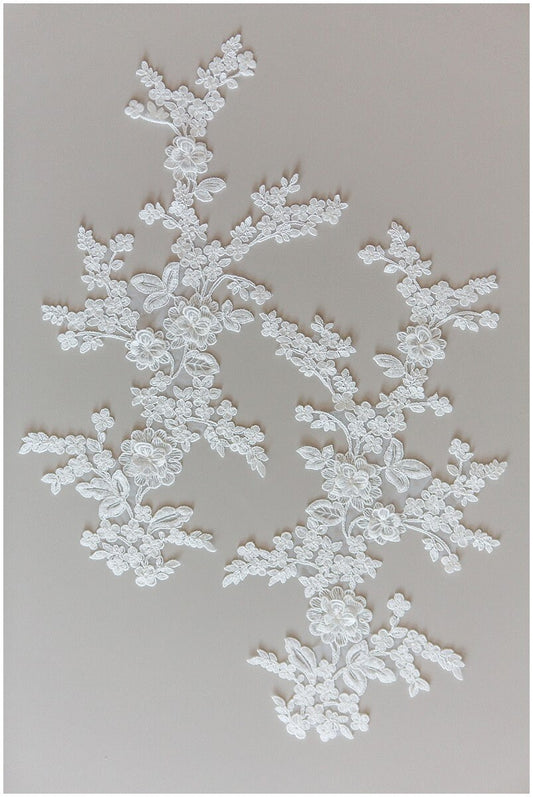 3D Spitzen Applikation, Spitzenblume, Blumen Applikation, Hochzeitskleid Spitzenapplikation// A17-134