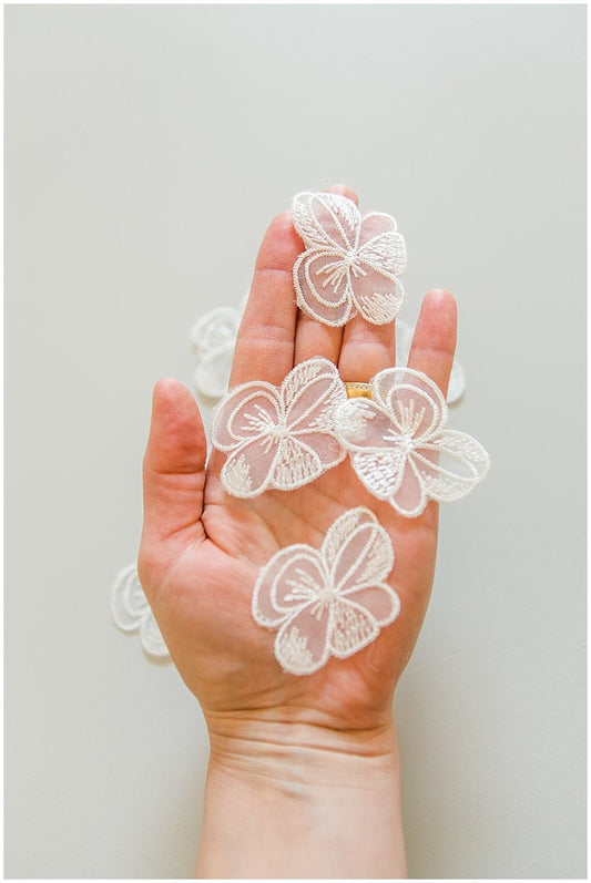 30pcs. 3D flowers for sewing/ 3D flower applique/ wedding dress applique// A17-086-1
