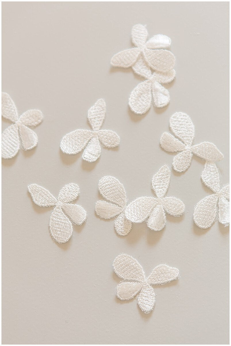 20 pièces. Fleurs 3D pour la couture/ applique de dentelle de fleur 3D/ applique de dentelle de robe de mariée/ dentelle de mariée// A17-088