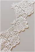 Guipure lace trim off-white/ Crocheted lace trim/ Boho bridal lace trim/ Veil lace/ Lace embroidery// T17-034