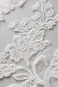 Perlenaufnäher für Brautkleid, Hochzeitskleid Spitzenaufnäher, Spitzenblume für Hochzeitskleid, Brautspitze Applikation// A17-151