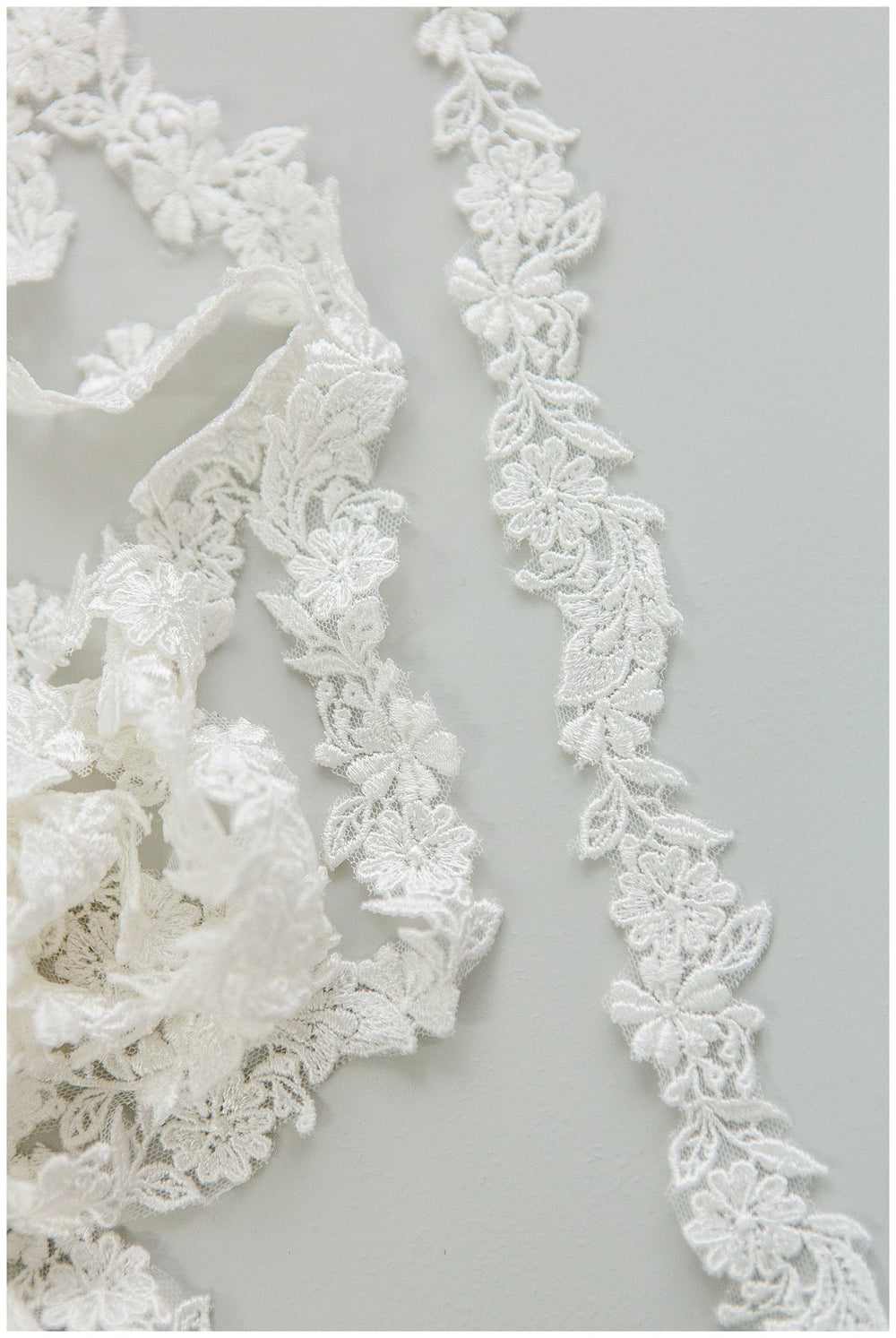 Small lace trim for wedding dress, embroidered lace trim for veil, soft lace trim, lace trim for veil, flower lacetrim trim// T17-061