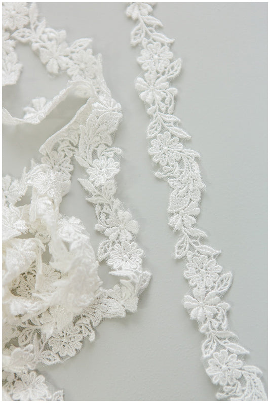 Small lace trim for wedding dress, embroidered lace trim for veil, soft lace trim, lace trim for veil, flower lacetrim trim// T17-061
