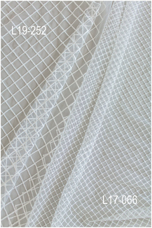 Netz Spitzenstoff Off-White/ weiche Brautspitze/ Boho Spitzenstoff/ Braut Spitzenstoff// L17-066
