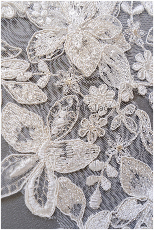 Spitzenblumen Applikation, Brautblumen Spitze Aufnäher off-white// A19-107