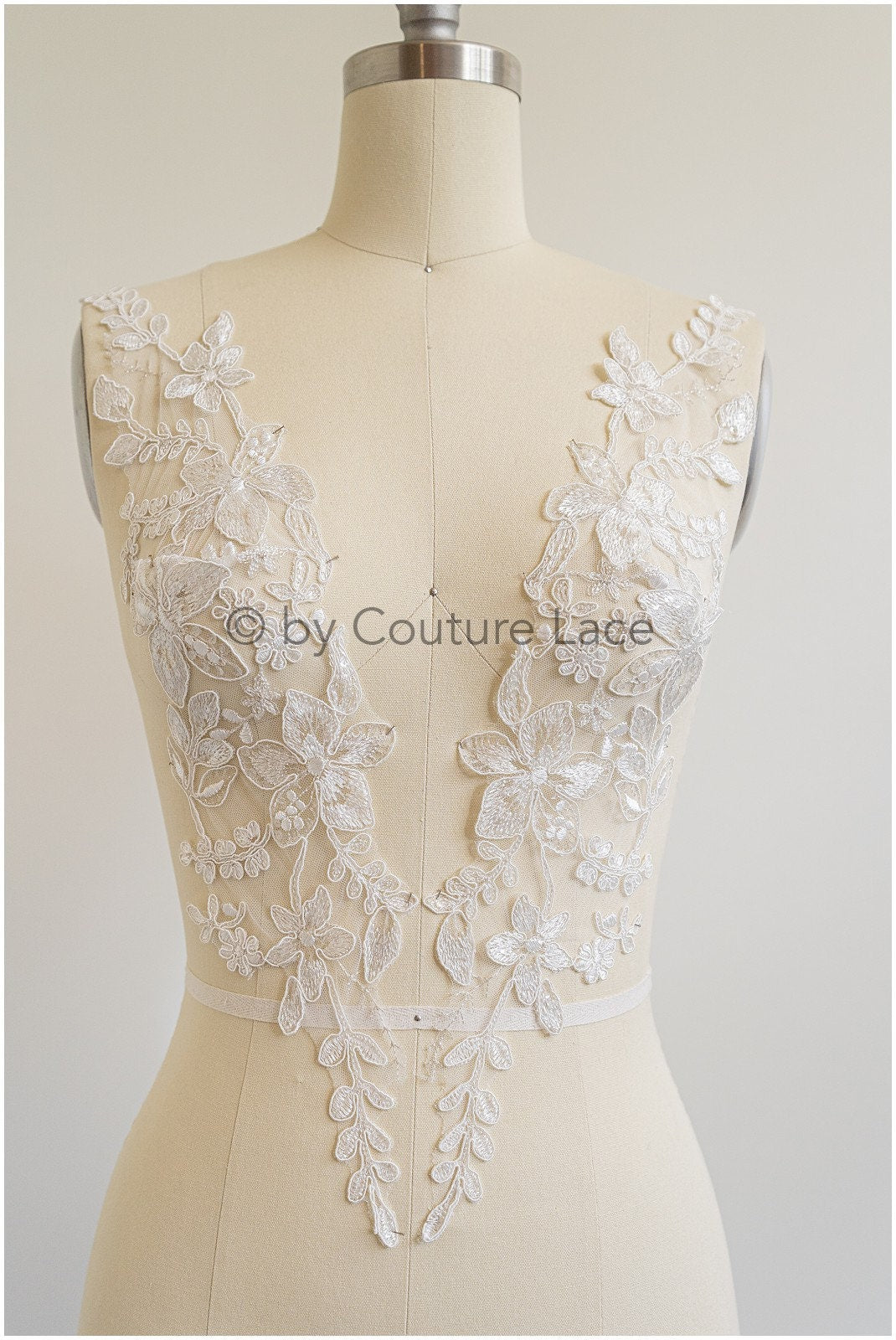 Spitzenblumen Applikation, Brautblumen Spitze Aufnäher off-white// A19-107