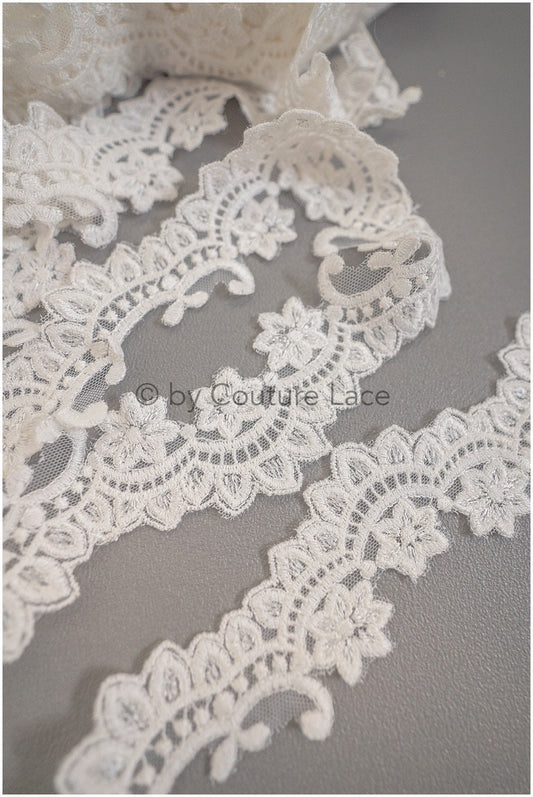 Lace trim off-white/ bridal lace with sequins/ floral veil lace trim/bridal lace// T20-030W