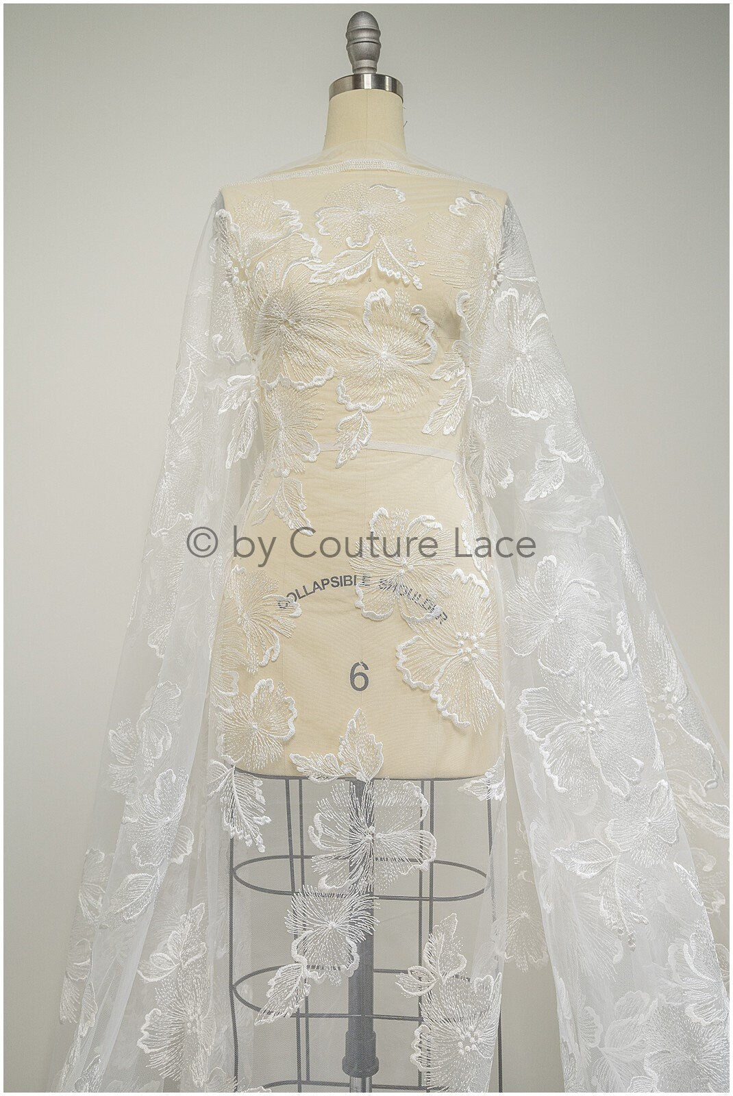 Romantischer Braut Spitzenstoff mit großen Blumen/ Blumen Spitzenstoff Off-White/ Braut Spitzenstoff// L20-337