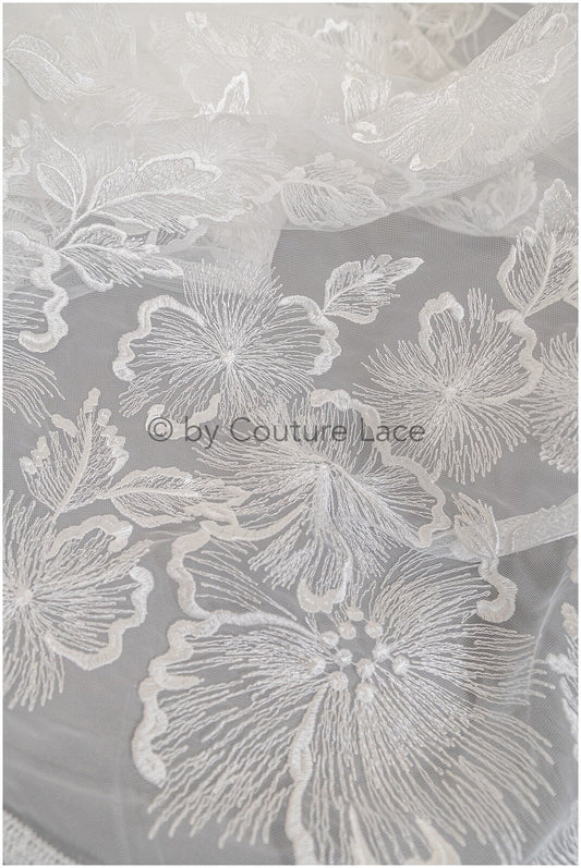 Romantischer Braut Spitzenstoff mit großen Blumen/ Blumen Spitzenstoff Off-White/ Braut Spitzenstoff// L20-337