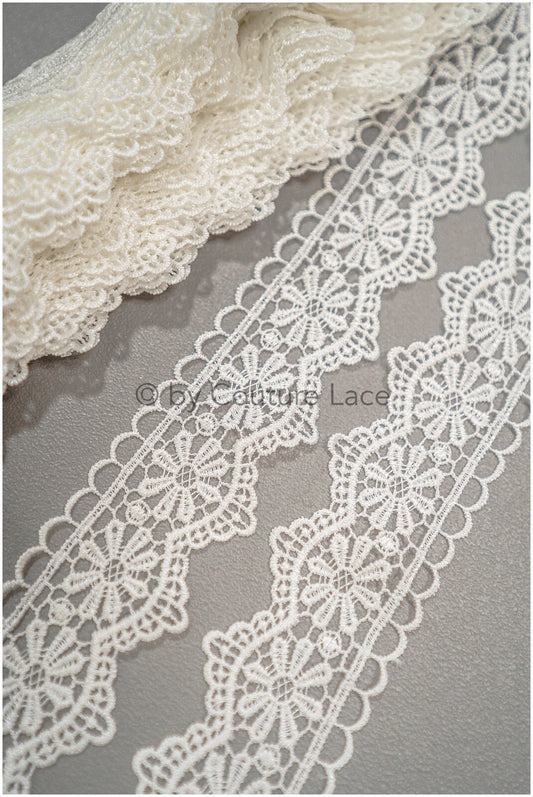 3yds Soft Crochet Lace Trim/ Guipure Lace Trim/ Crocheted Lace Trim/ Boho Lace Trim// T21-127
